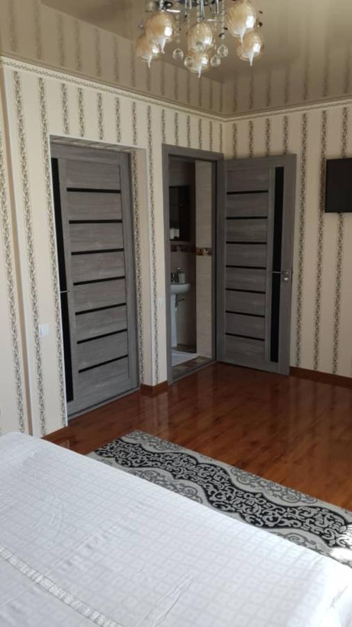 Datka Guest House Naryn Esterno foto