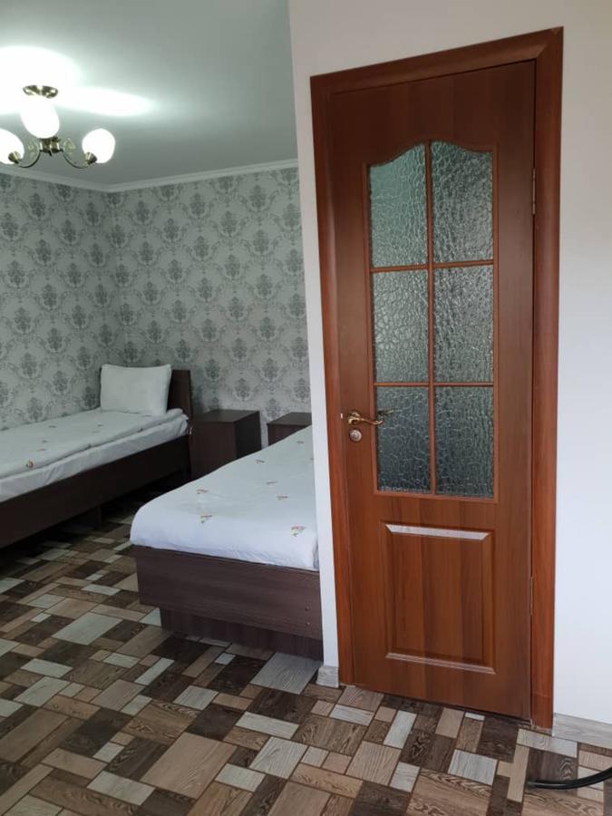 Datka Guest House Naryn Esterno foto